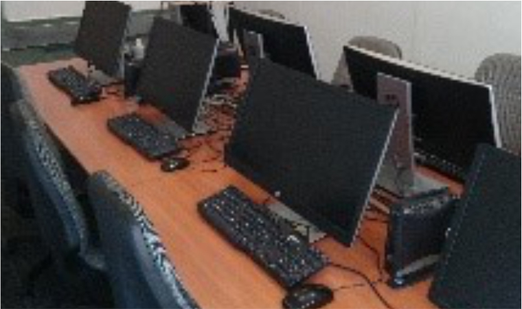 Salles équipée de postes informatiques